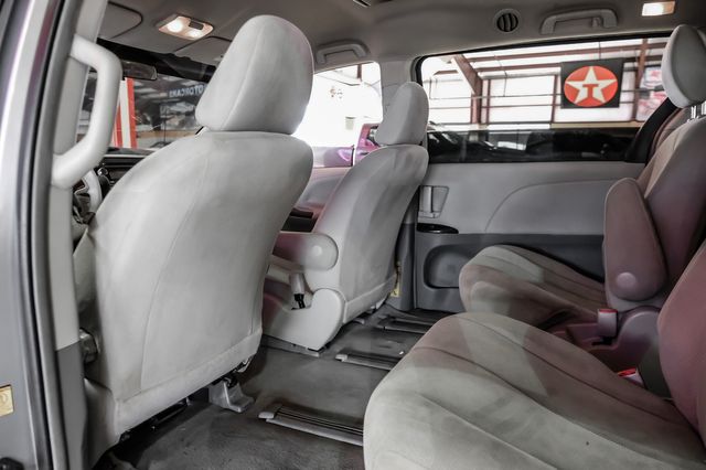 2012 Toyota Sienna LE 8-Passenger | New York, NY | Spincar Demo Account