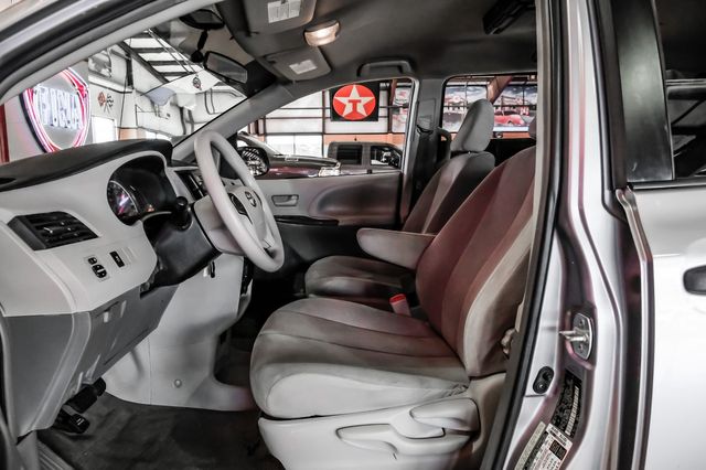 2012 Toyota Sienna LE 8-Passenger | New York, NY | Spincar Demo Account