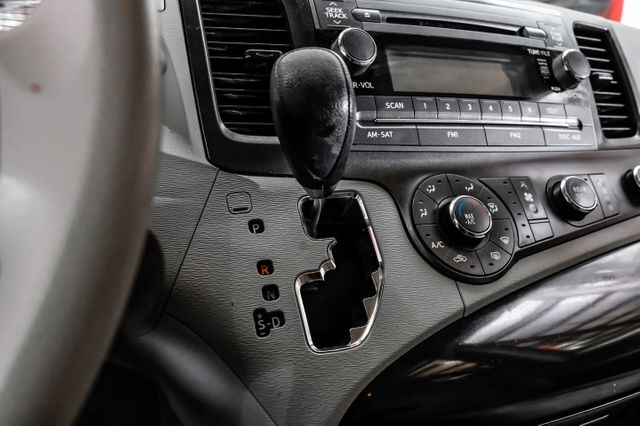 2012 Toyota Sienna LE 8-Passenger | Addison, TX | Mr Car Guys