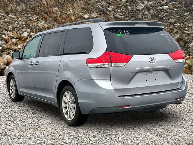 2012 Toyota Sienna LE 7-Passenger