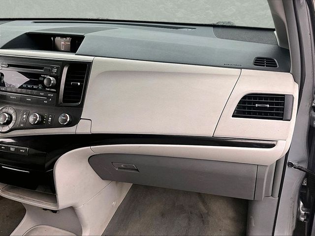 2012 Toyota Sienna LE 7-Passenger