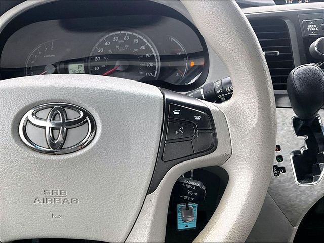 2012 Toyota Sienna LE 7-Passenger