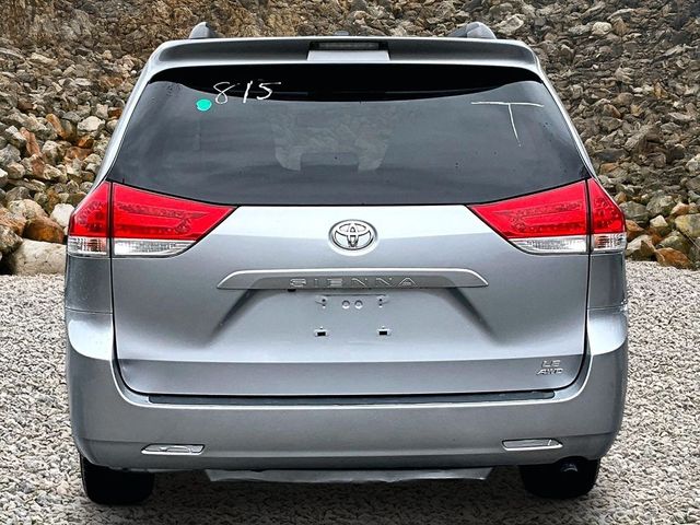 2012 Toyota Sienna LE 7-Passenger