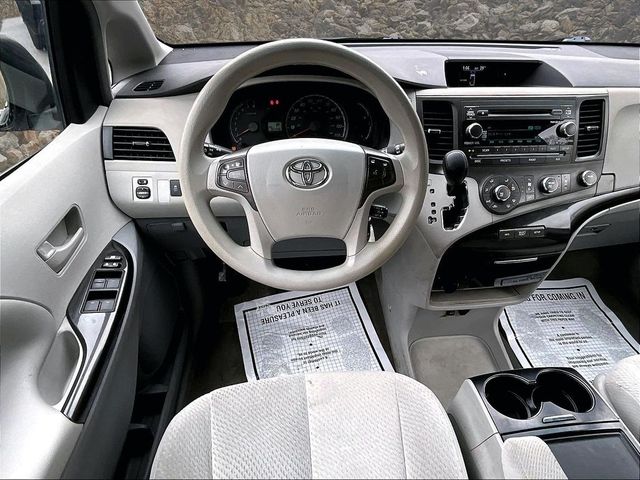 2012 Toyota Sienna LE 7-Passenger