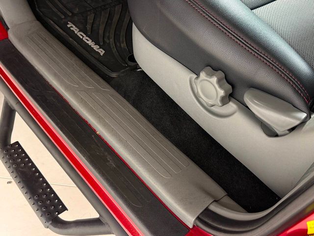 2012 Toyota Tacoma PreRunner V6 | Houston, TX | Houston Auto Credit