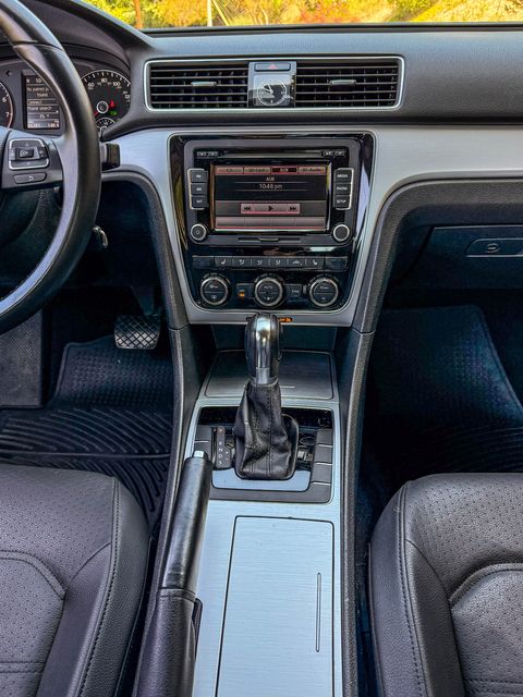 2012 Volkswagen Passat SE PZEV | Agoura Hills, CA | SoCal Auto Group