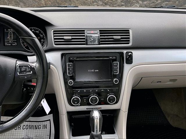 2012 Volkswagen Passat SE