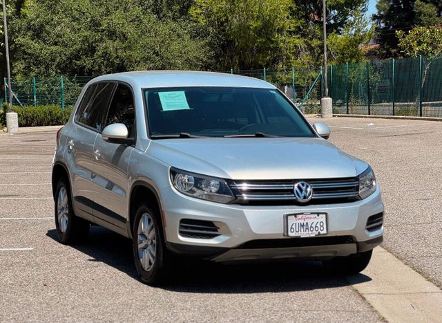2012 Volkswagen Tiguan S | Reseda, CA | Angeles Auto Alliance