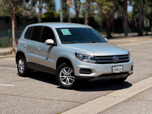 2012 Volkswagen Tiguan S | Reseda, CA | Angeles Auto Alliance