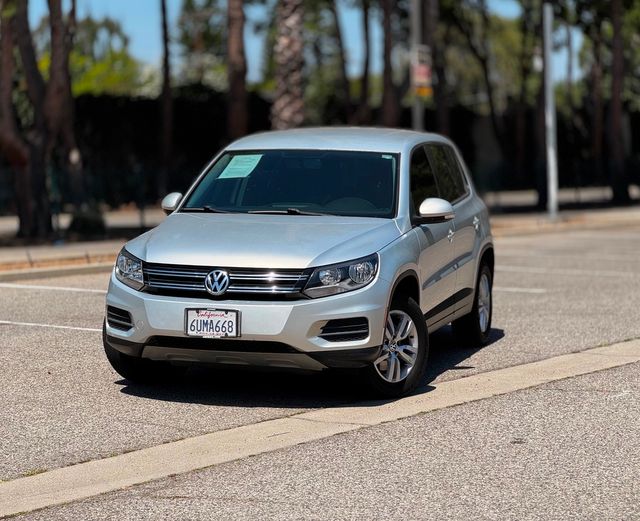 2012 Volkswagen Tiguan S | Reseda, CA | Angeles Auto Alliance