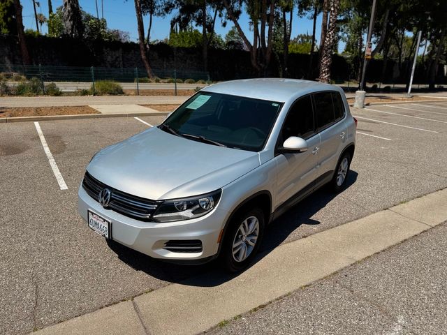 2012 Volkswagen Tiguan S | Reseda, CA | Angeles Auto Alliance