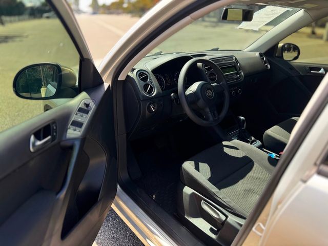 2012 Volkswagen Tiguan S | Reseda, CA | Angeles Auto Alliance 2012 Volkswagen Tiguan S | Reseda, CA | Angeles Auto Alliance