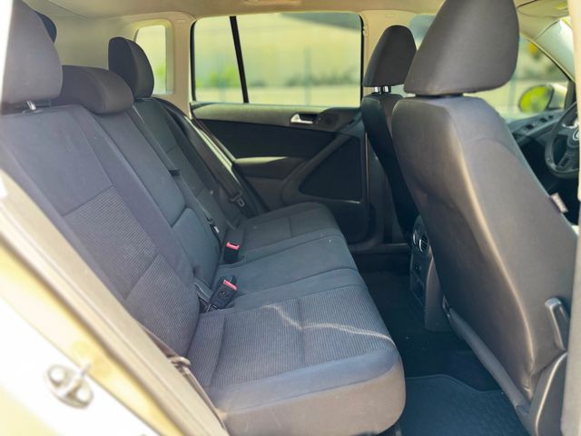 2012 Volkswagen Tiguan S | Reseda, CA | Angeles Auto Alliance