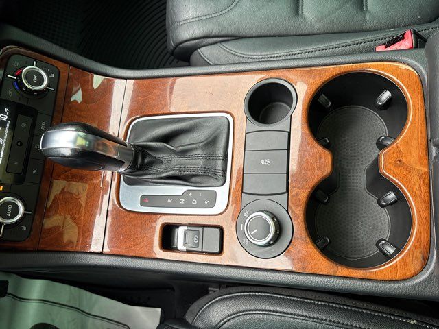 2012 Volkswagen Touareg TDI Sport | San Antonio, TX | Clear Choice Automotive South