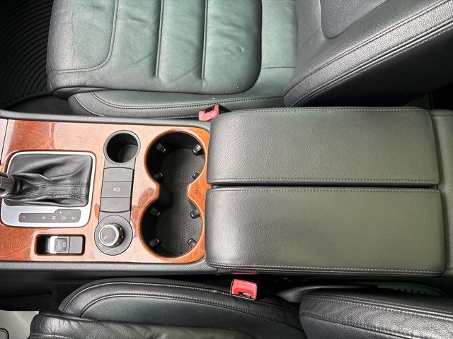 2012 Volkswagen Touareg TDI Sport | San Antonio, TX | Clear Choice Automotive South 2012 Volkswagen Touareg TDI Sport | San Antonio, TX | Clear Choice Automotive South