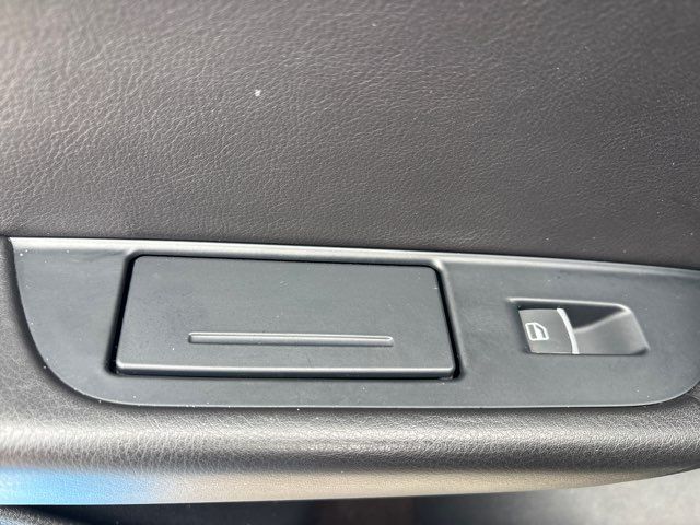 2012 Volkswagen Touareg TDI Sport | San Antonio, TX | Clear Choice Automotive South 2012 Volkswagen Touareg TDI Sport | San Antonio, TX | Clear Choice Automotive South