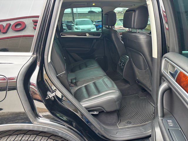 2012 Volkswagen Touareg TDI Sport | San Antonio, TX | Clear Choice Automotive South