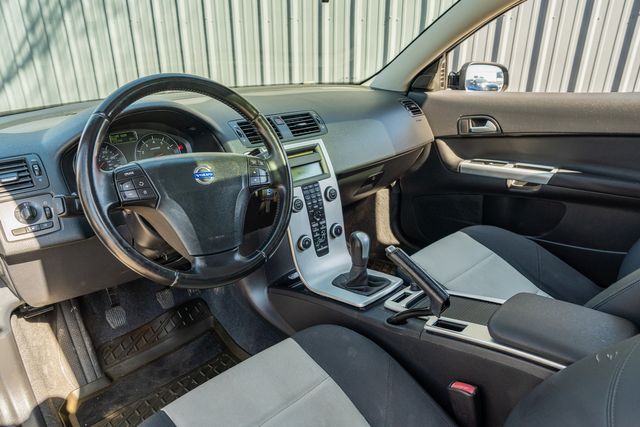 2012 Volvo C30 T5 COUPE / TURBO INLINE 5 / 6 SPEED MANUAL / | Dallas, TX | Rocky Mountain Truck Stop Dallas 2012 Volvo C30 T5 COUPE / TURBO INLINE 5 / 6 SPEED MANUAL / | Dallas, TX | Rocky Mountain Truck Stop Dallas