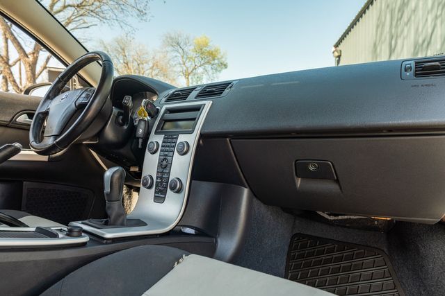 2012 Volvo C30 T5 COUPE / TURBO INLINE 5 / 6 SPEED MANUAL / | Dallas, TX | Rocky Mountain Truck Stop Dallas 2012 Volvo C30 T5 COUPE / TURBO INLINE 5 / 6 SPEED MANUAL / | Dallas, TX | Rocky Mountain Truck Stop Dallas