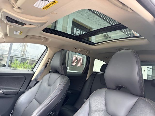 2012 Volvo XC60 3.2 Platinum