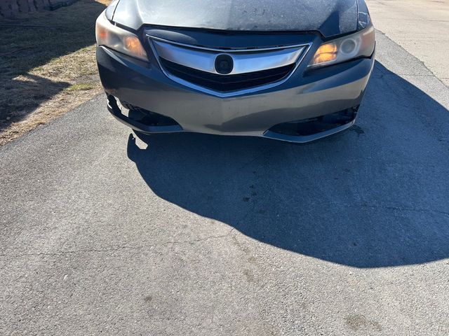 2013 Acura ILX 2.0L w/Tech