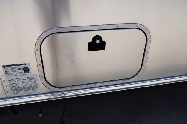 2013 Airstream ~USED~INTERNATIONAL SERENITY 30RB LIKE NEW TRAVEL TRAILER -$69,000 STK J527239 | Keller, TX | Complete Trailers of Texas 2013 Airstream ~USED~INTERNATIONAL SERENITY 30RB LIKE NEW TRAVEL TRAILER -$69,000 STK J527239 | Keller, TX | Complete Trailers of Texas