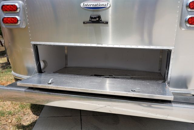 2013 Airstream ~USED~INTERNATIONAL SERENITY 30RB LIKE NEW TRAVEL TRAILER -$69,000 STK J527239 | Keller, TX | Complete Trailers of Texas 2013 Airstream ~USED~INTERNATIONAL SERENITY 30RB LIKE NEW TRAVEL TRAILER -$69,000 STK J527239 | Keller, TX | Complete Trailers of Texas