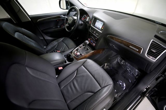 2013 Audi Q5 3.0T quattro Premium Plus | Burbank, California | MDK International 2013 Audi Q5 3.0T quattro Premium Plus | Burbank, California | MDK International