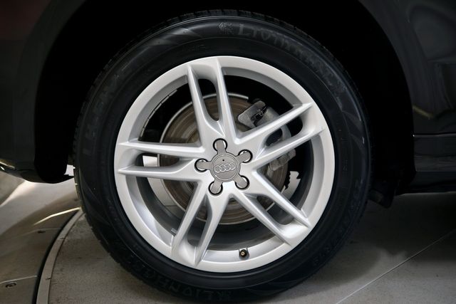 2013 Audi Q5 3.0T quattro Premium Plus | Burbank, California | MDK International 2013 Audi Q5 3.0T quattro Premium Plus | Burbank, California | MDK International