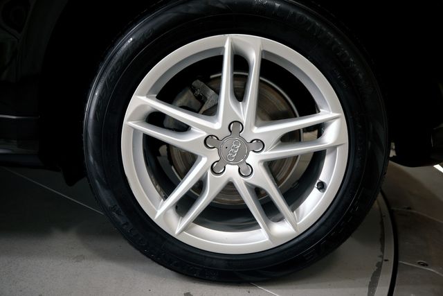 2013 Audi Q5 3.0T quattro Premium Plus | Burbank, California | MDK International 2013 Audi Q5 3.0T quattro Premium Plus | Burbank, California | MDK International