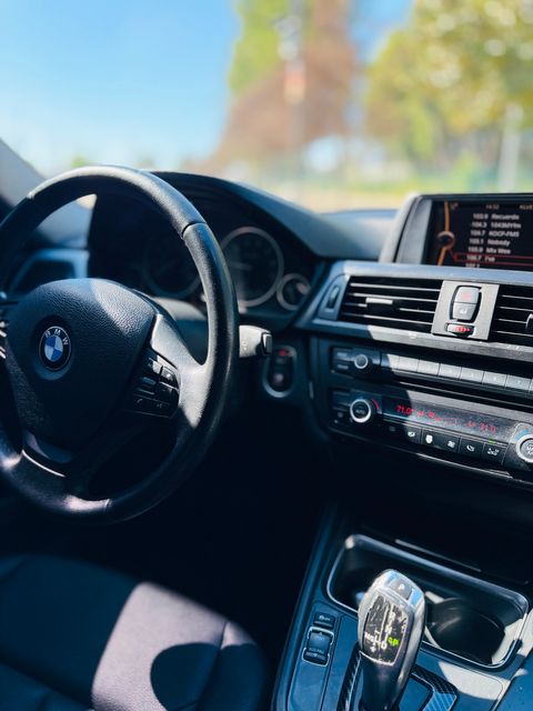 2013 BMW 3 Series 328i | Reseda, CA | Angeles Auto Alliance 2013 BMW 3 Series 328i | Reseda, CA | Angeles Auto Alliance