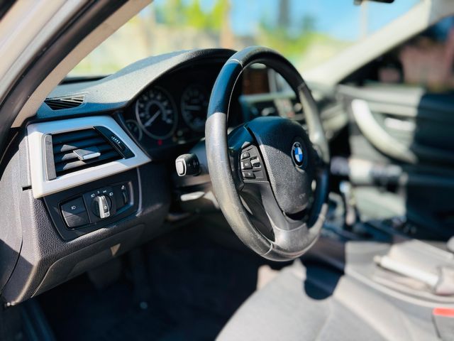 2013 BMW 3 Series 328i | Reseda, CA | Angeles Auto Alliance 2013 BMW 3 Series 328i | Reseda, CA | Angeles Auto Alliance