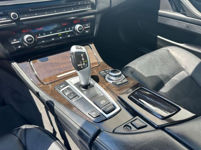2013 BMW 5 Series 528i