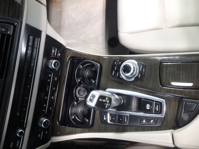 2013 BMW X-DRIVE, SERVICED, SMOOTH, WELL MAINTAINED AND SOLID.