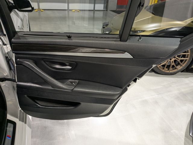2013 BMW 550i xDrive XI | Lake Forest IL | Executive Motor Carz 2013 BMW 550i xDrive XI | Lake Forest IL | Executive Motor Carz
