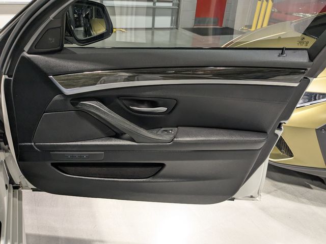 2013 BMW 550i xDrive XI | Lake Forest IL | Executive Motor Carz 2013 BMW 550i xDrive XI | Lake Forest IL | Executive Motor Carz