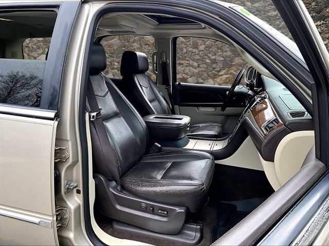 2013 Cadillac Escalade Platinum Edition