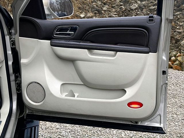 2013 Cadillac Escalade Platinum Edition