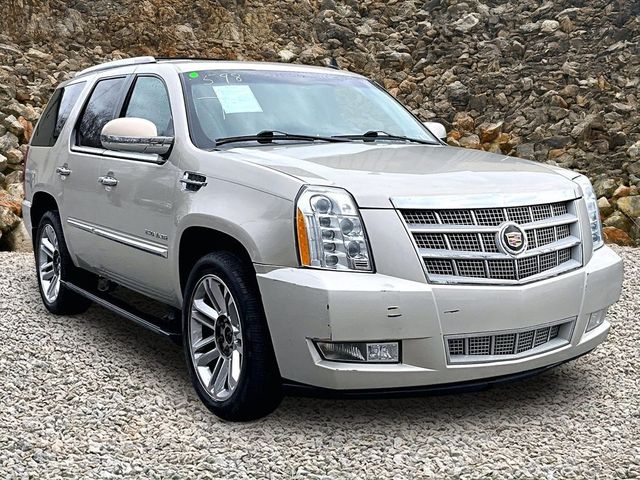 2013 Cadillac Escalade Platinum Edition