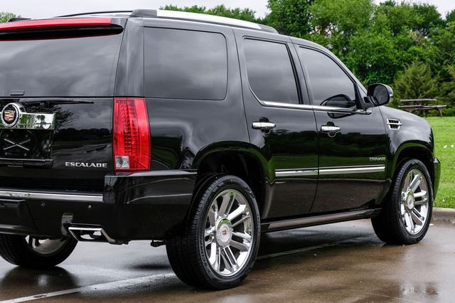 2013 Cadillac Escalade Platinum Edition