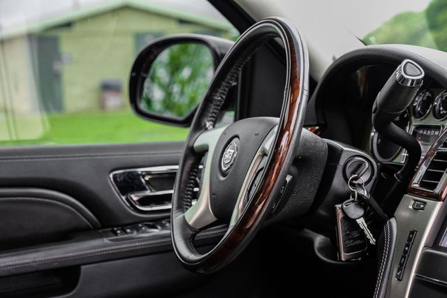 2013 Cadillac Escalade Platinum Edition