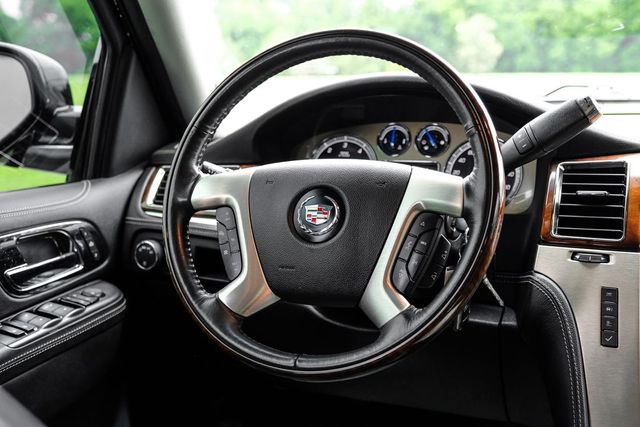 2013 Cadillac Escalade Platinum Edition