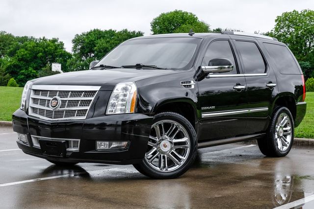 2013 Cadillac Escalade Platinum Edition
