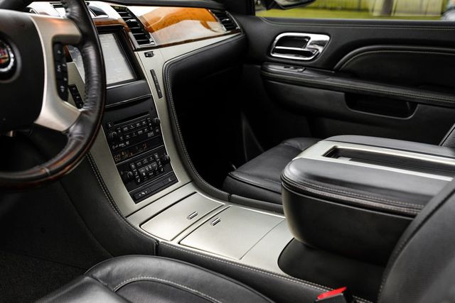 2013 Cadillac Escalade Platinum Edition 2013 Cadillac Escalade Platinum Edition