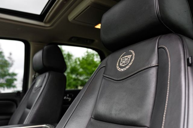 2013 Cadillac Escalade Platinum Edition