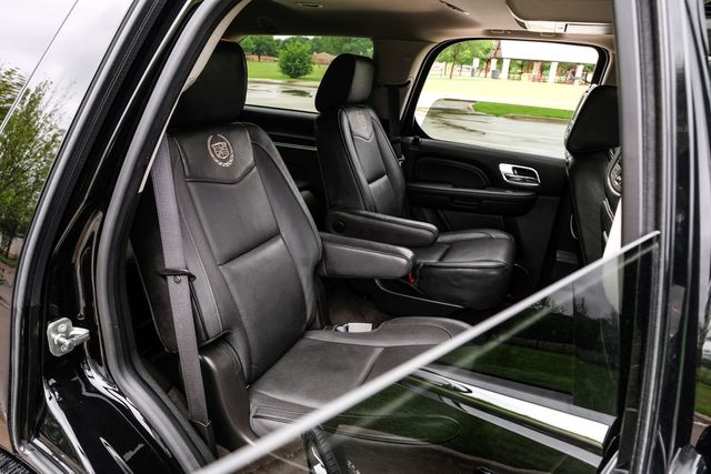 2013 Cadillac Escalade Platinum Edition