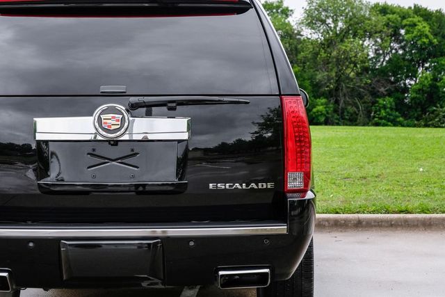 2013 Cadillac Escalade Platinum Edition