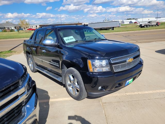 2013 Chevrolet Avalanche LTZ Black Diamond | Dickinson, ND | Autorama Auto Sales and Rentals