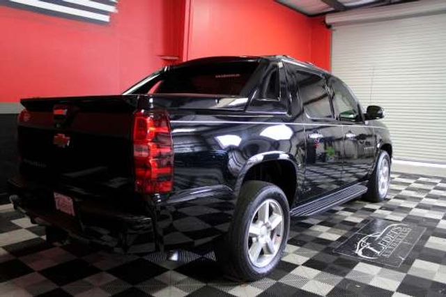 2013 Chevrolet Avalanche LS Black Diamond - Ledet's Auto Sales Gonzales, Louisiana 70737 2013 Chevrolet Avalanche LS Black Diamond - Ledet's Auto Sales Gonzales, Louisiana 70737