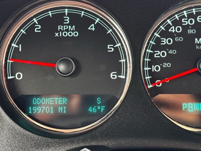 2013 Chevrolet Avalanche LTZ Black Diamond